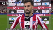 记者问是不是扮演了小蜘蛛？巴埃纳：不，我演的是我自己！⚽